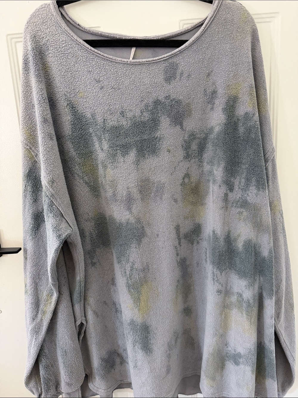 Free People Light Gray Pullover with Green and Cream Tie-Dye